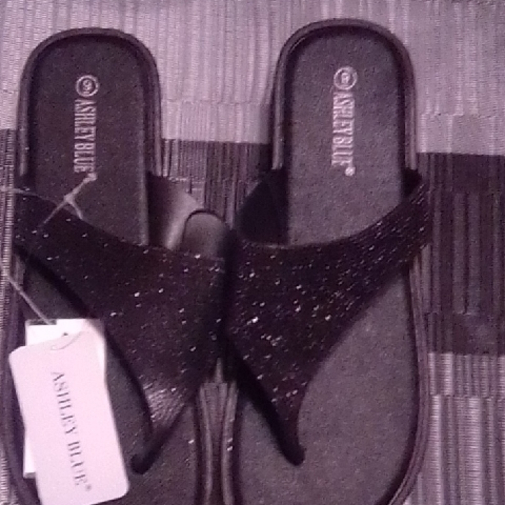 Ashley Blue Women's Glittery Black Sandals